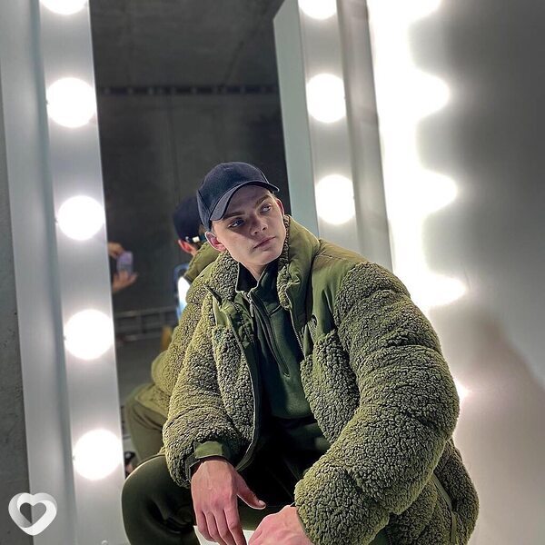 Александр, 21, Твери — анкета №2693373