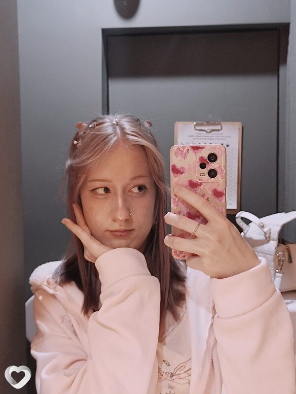 Аня, 19, Новосибирске — анкета №2693397