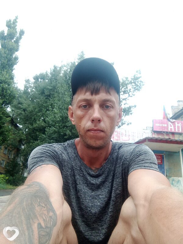 Олег, 32, Донецке — анкета №2693456