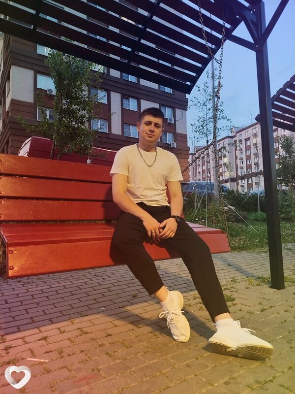 Кирилл, 26, Москве — анкета №2693906