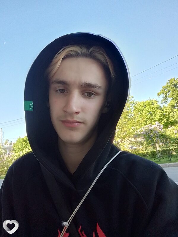 Вова, 19, Санкт-Петербурге — анкета №2694092