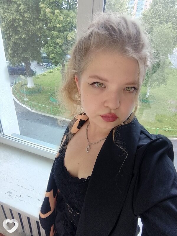 Карина, 19, Мозыре — анкета №2694520