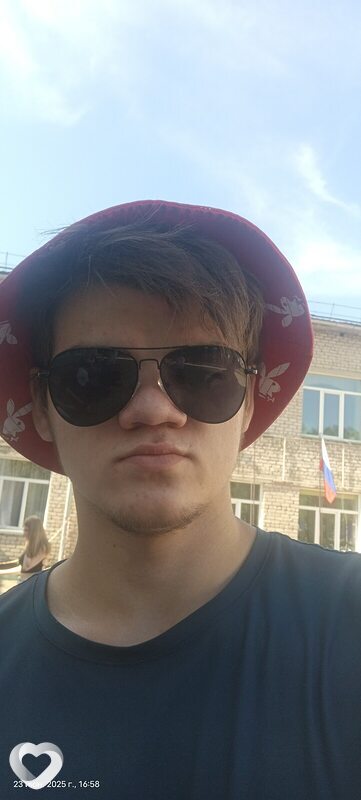 Иван, 19, Горно-Алтайске — анкета №2694958