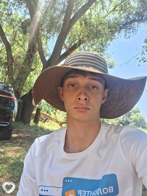 Андрей, 20, Москве — анкета №2695600