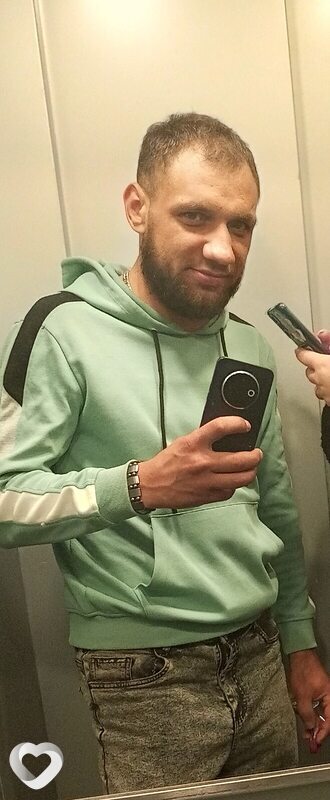 Андрюха, 31, Великом Новгороде — анкета №2695529