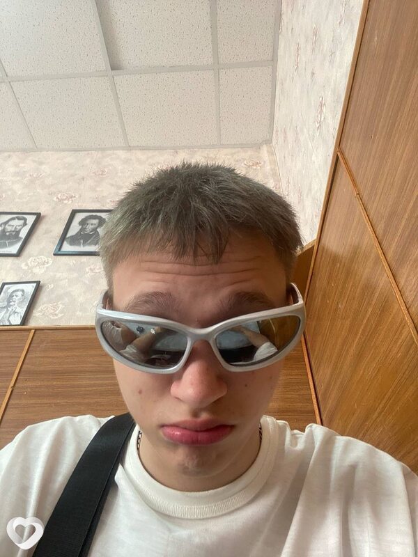 Дмитрий, 19, Ростове-на-Дону — анкета №2695612