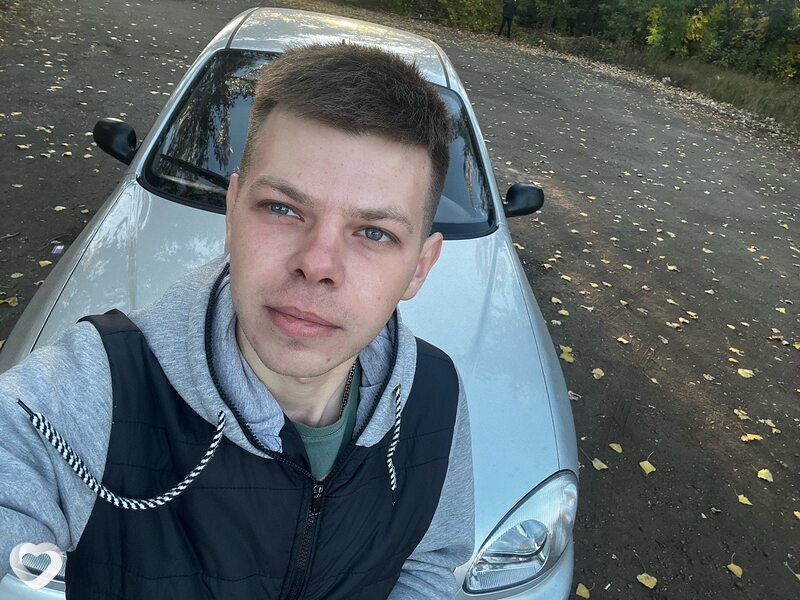 Артём, 27, Донецке — анкета №2695914