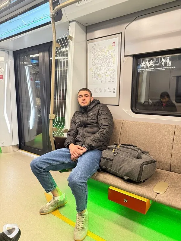 Вадим, 23, Москве — анкета №2696312