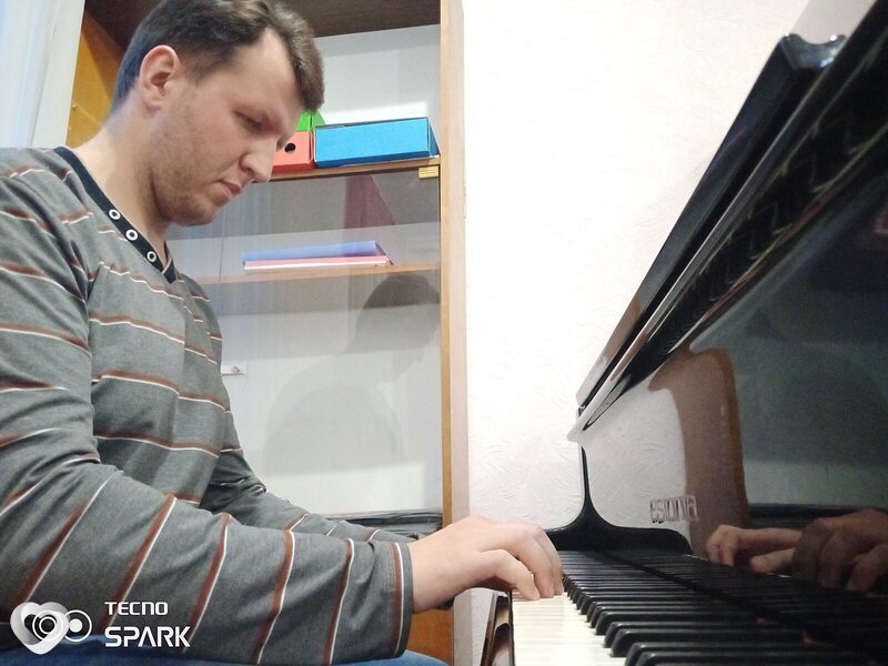 Богдан, 31, Луганске — анкета №2696727