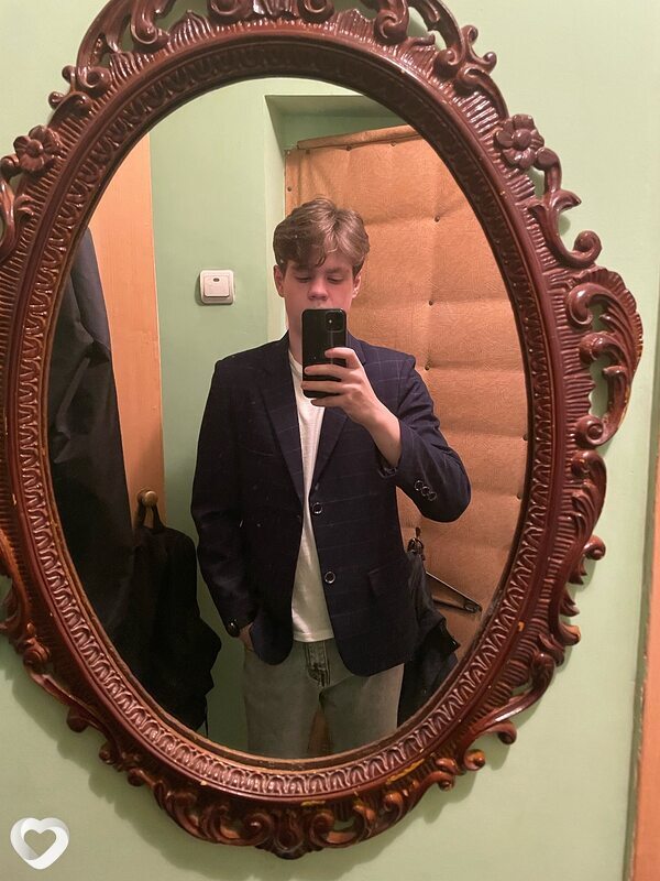 Иван, 21, Ярославле — анкета №2696650