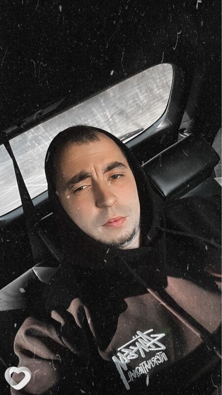 Александр, 30, Артеме — анкета №2697318