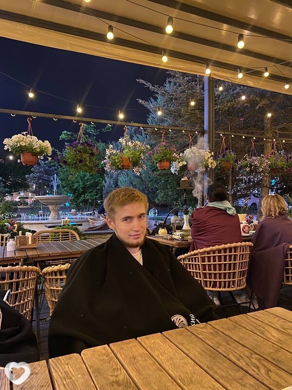 Рома, 23, Тюмени — анкета №2698598
