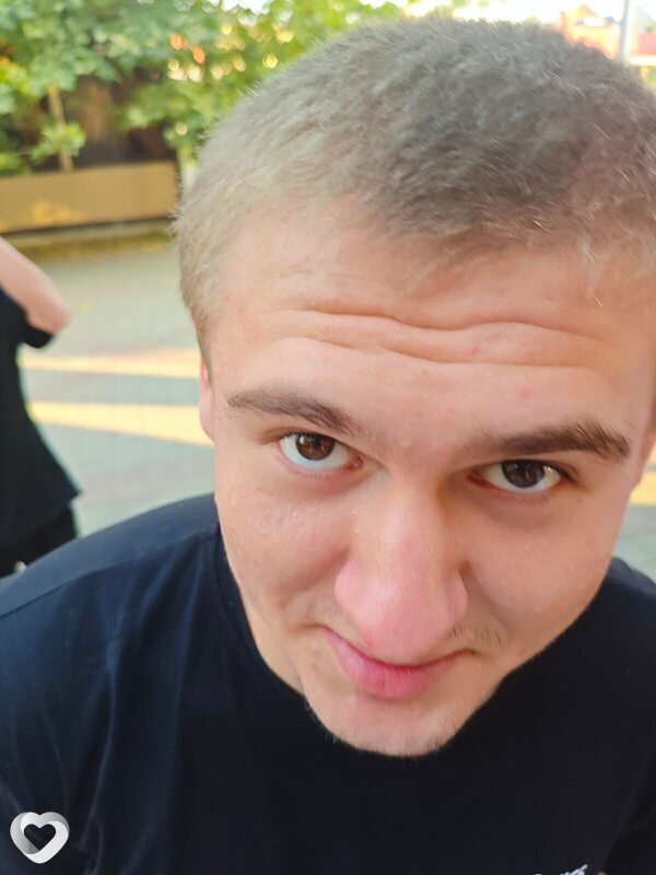 Ваня, 21, Москве — анкета №2698168