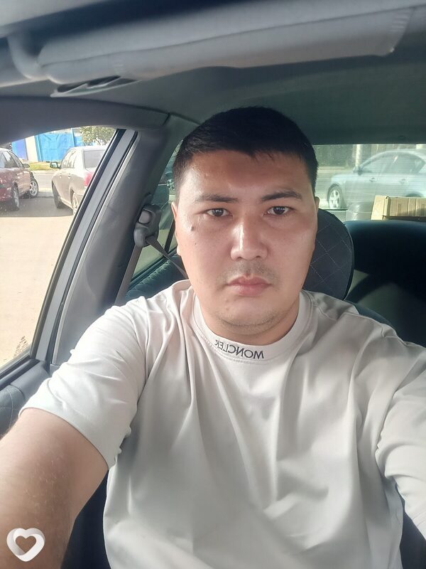 Рустам, 34, Энгельсе — анкета №2698677