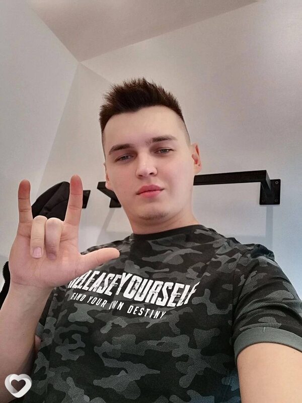 Александр, 31, Свободном — анкета №2698496