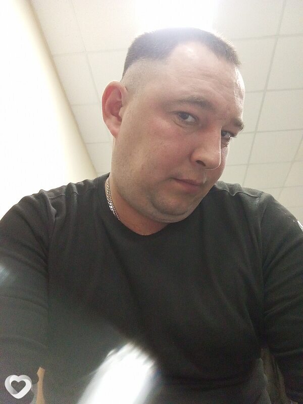 Олег, 35, Миллерове — анкета №2698896