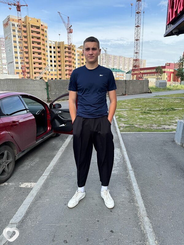 Даня, 20, Сургуте — анкета №2698744