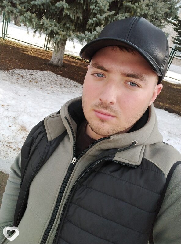 Иван, 21, Самаре — анкета №2699431