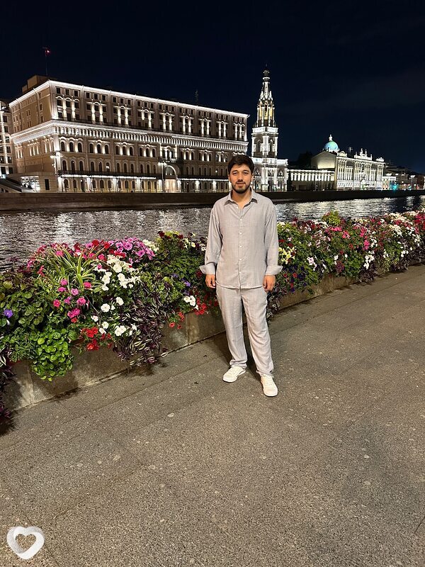 Амир, 24, Москве — анкета №2699454