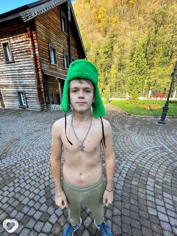 Ваня, 19, Пятигорске — анкета №2699548