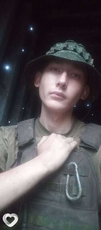 Иван, 20, Шахтах — анкета №2699717