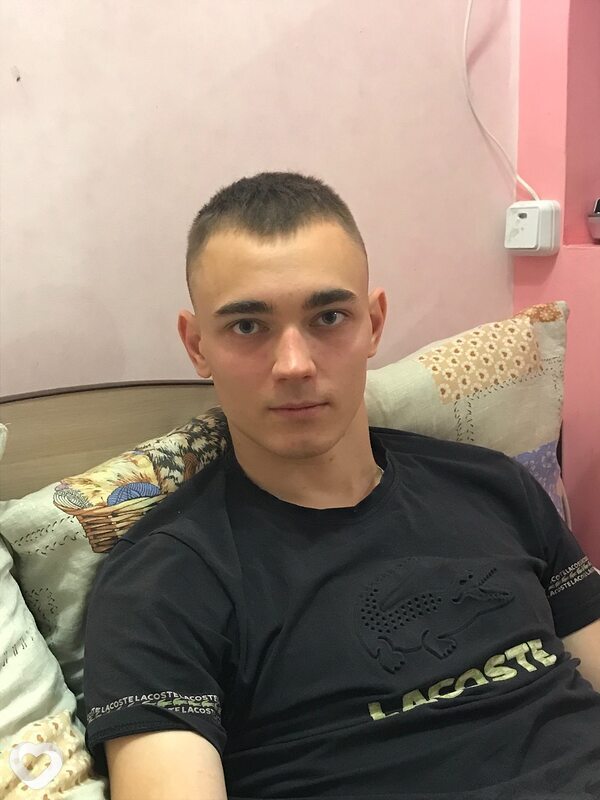 Вадим, 22, Москве — анкета №2700086
