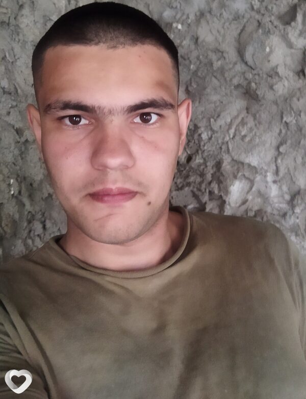 Алексей, 22, Брянске — анкета №2700159