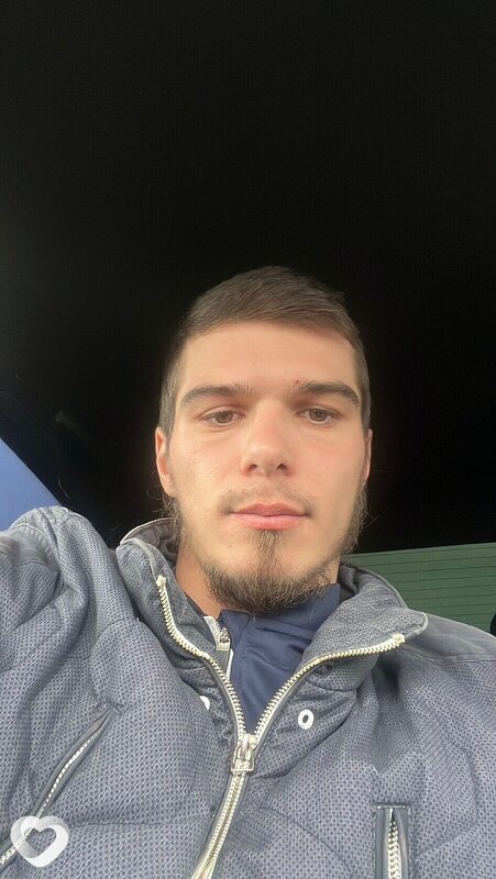 Андрей, 24, Каспийске — анкета №2700258