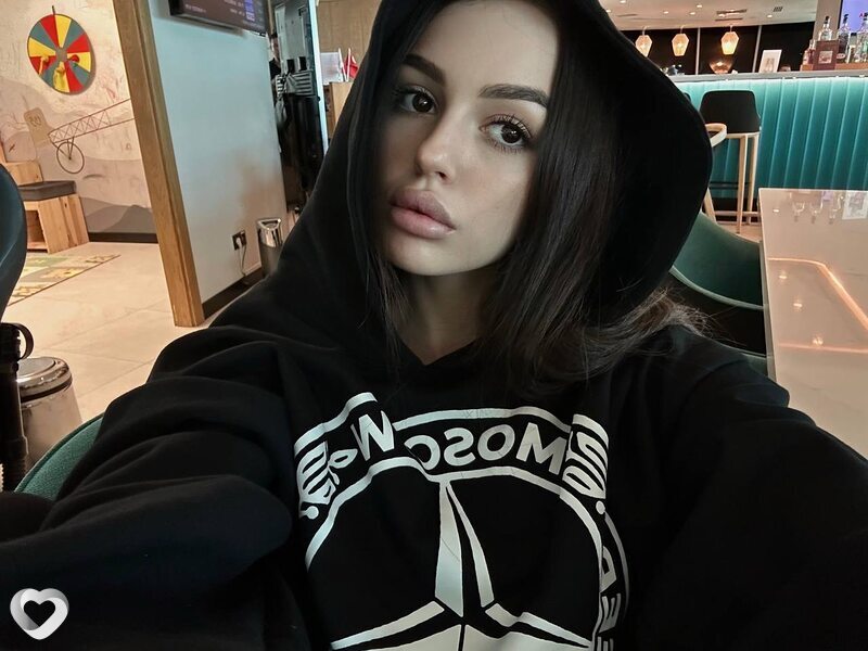 Карина, 20, Минске — анкета №2700454