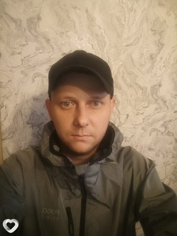 Артем, 26, Барнауле — анкета №2701064