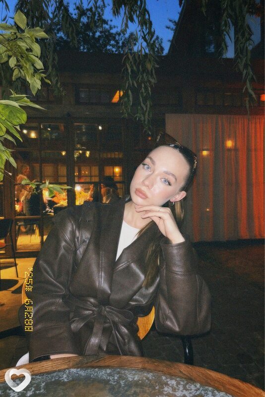 Настя, 21, Москве — анкета №2700668