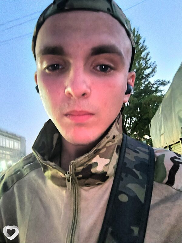 Кирилл, 20, Донецке — анкета №2700772