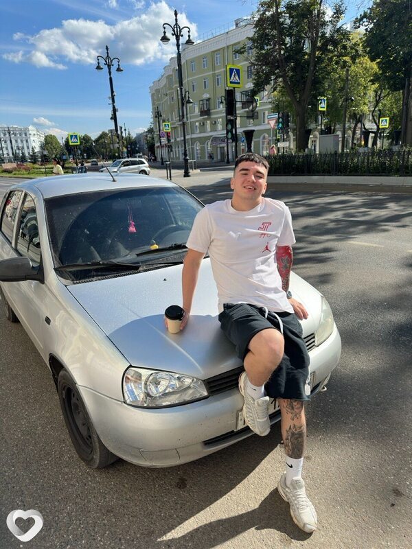 Эдик, 21, Перми — анкета №2701106