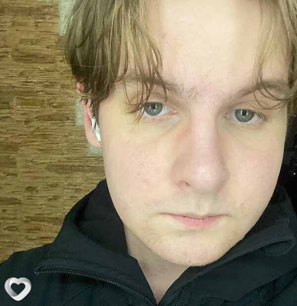 Максим, 23, Санкт-Петербурге — анкета №2701841
