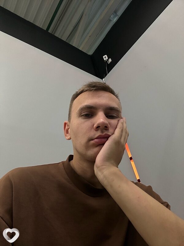 Максим, 27, Северодвинске — анкета №2701477
