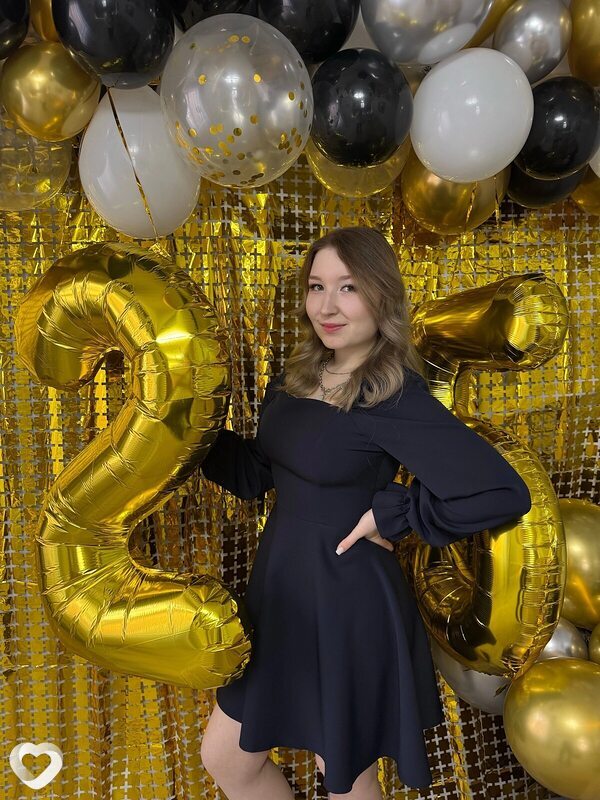 Кристи, 23, Омске — анкета №2701692