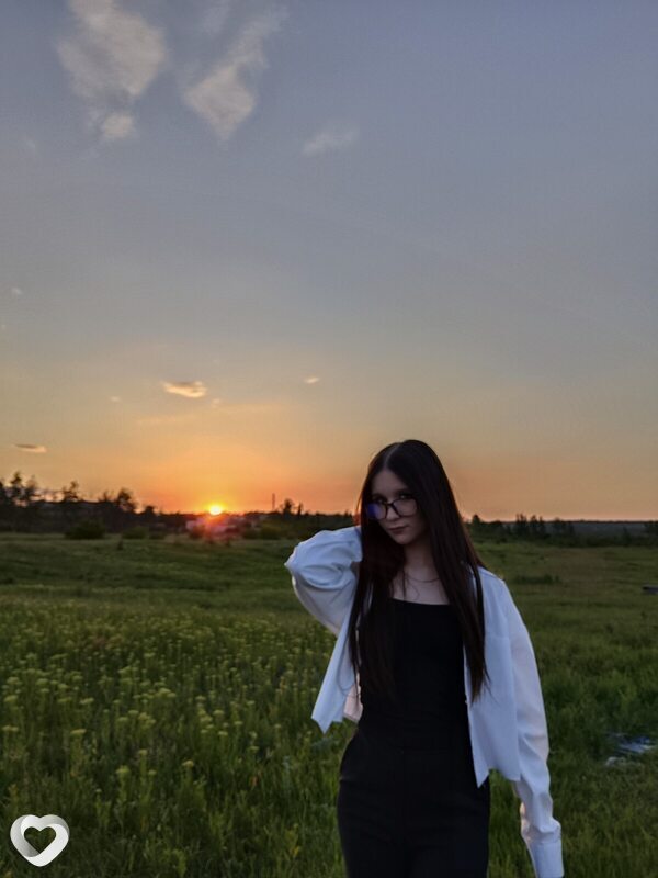 Алина, 19, Донецке — анкета №2702220