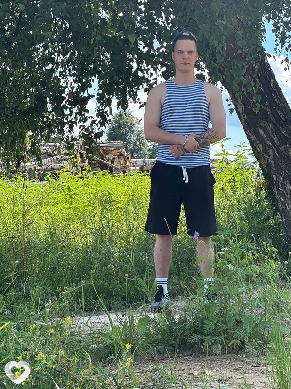 Илья, 22, Осиповичах — анкета №2702344