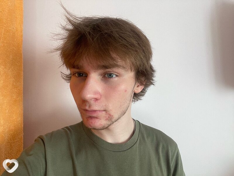 Артём, 21, Челябинске — анкета №2702270