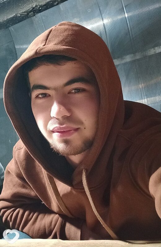 Misha, 21, Великом Устюге — анкета №2702441