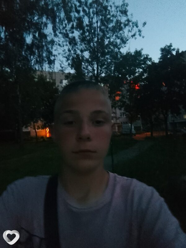 Антон, 19, Жодине — анкета №2702549