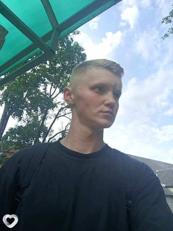 Дмитрий, 21, Минске — анкета №2702849