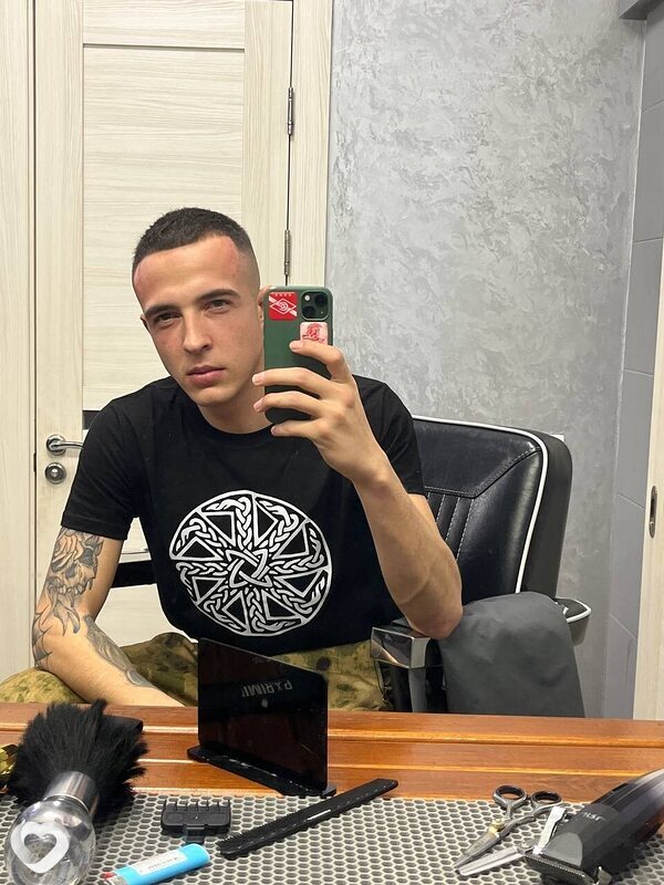 Дима, 25, Москве — анкета №2702792