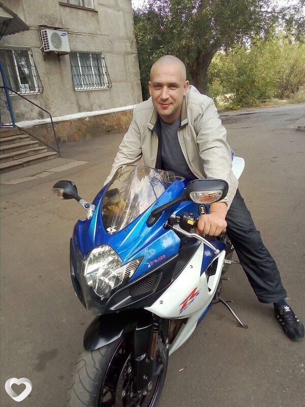 Игорь, 39, Снежном — анкета №2704505