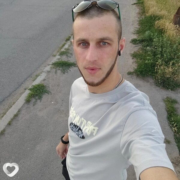 Иван, 29, Днепр — анкета №2705380
