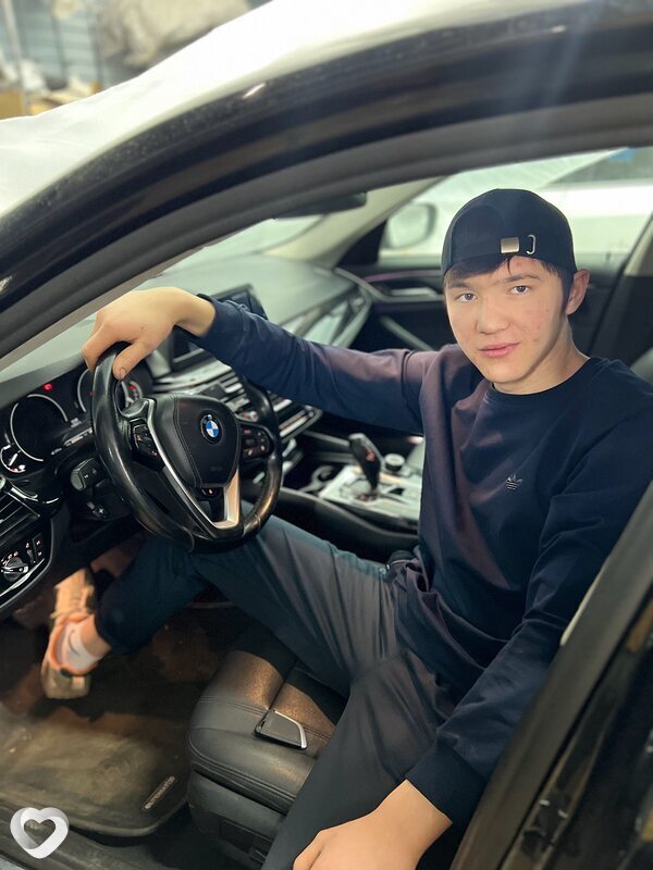 Акбарбей, 21, Москве — анкета №2705341