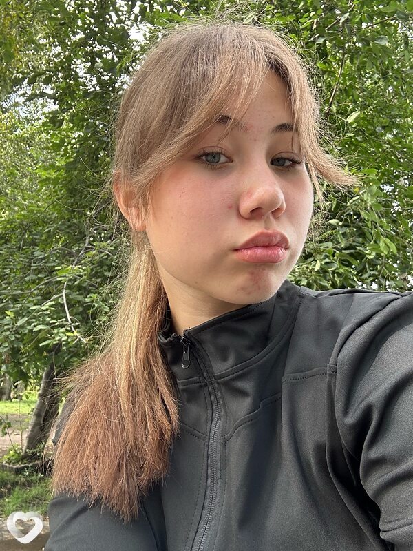 Есфирь, 20, Красноярске — анкета №2705958