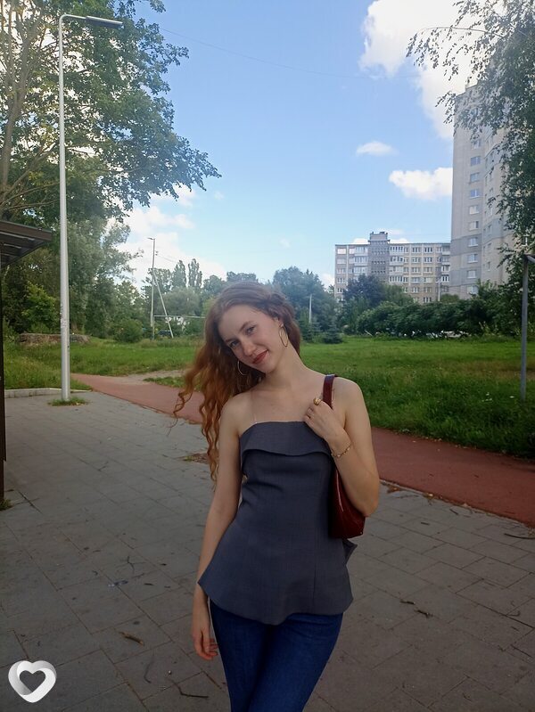 Олеся, 21, Москве — анкета №2706412