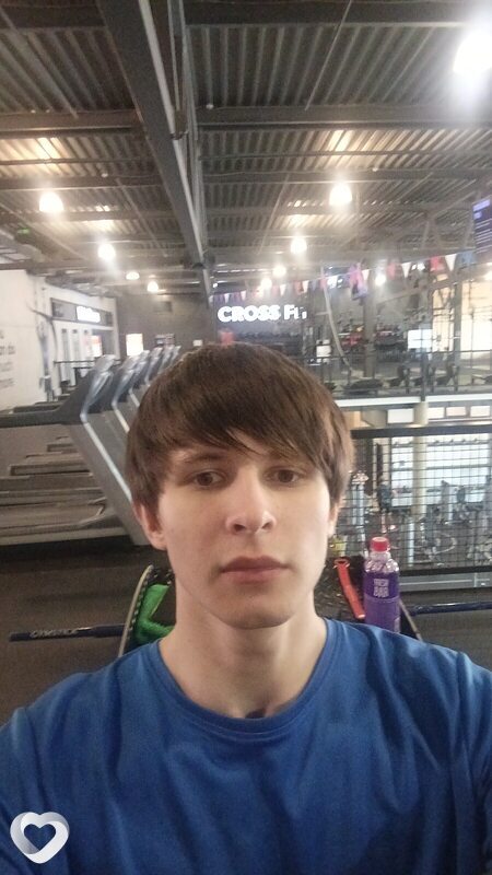Данил, 21, Москве — анкета №2706499