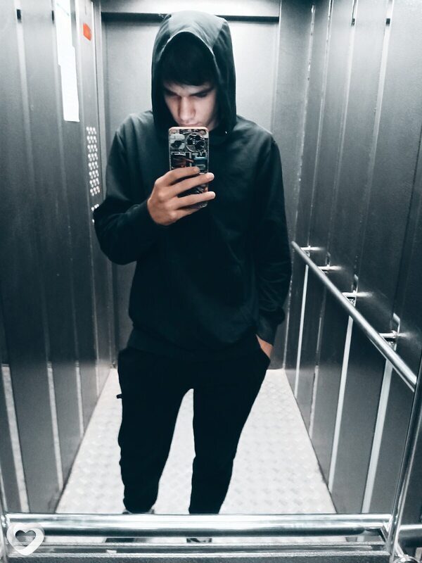 Александр, 19, Саратове — анкета №2774456